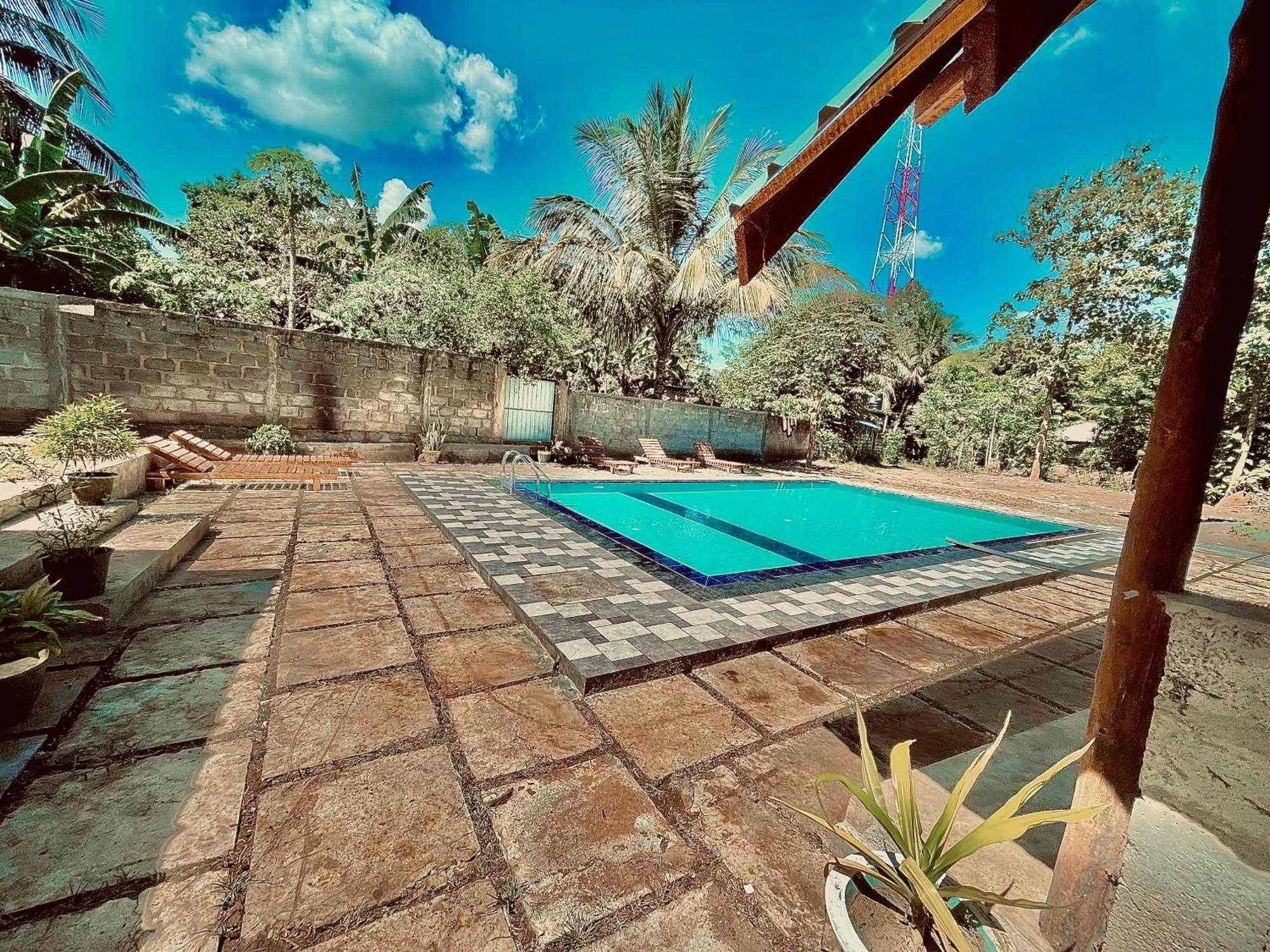 Maika Safari Lodge Udawalawe Bagian luar foto