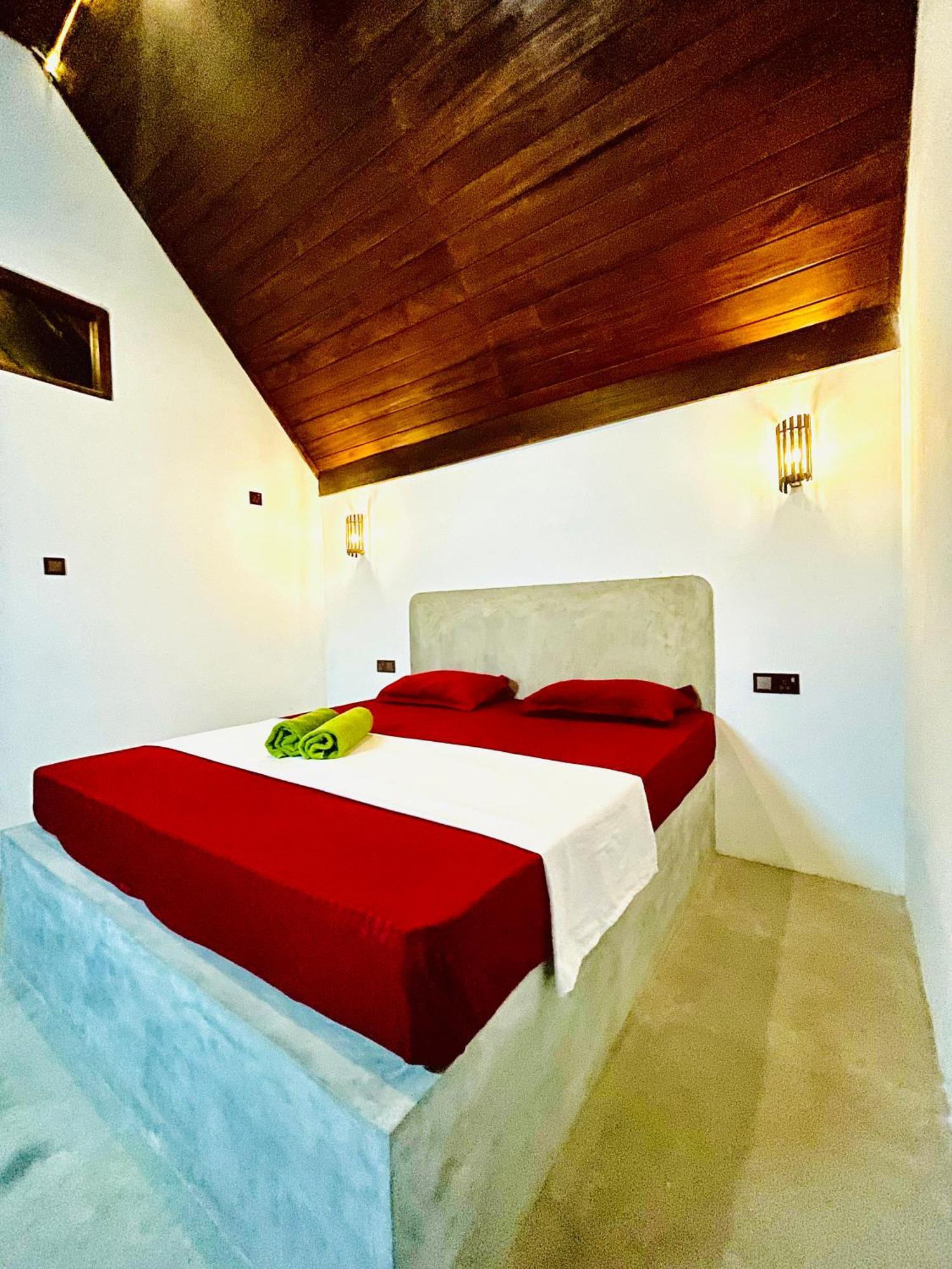 Maika Safari Lodge Udawalawe Bagian luar foto