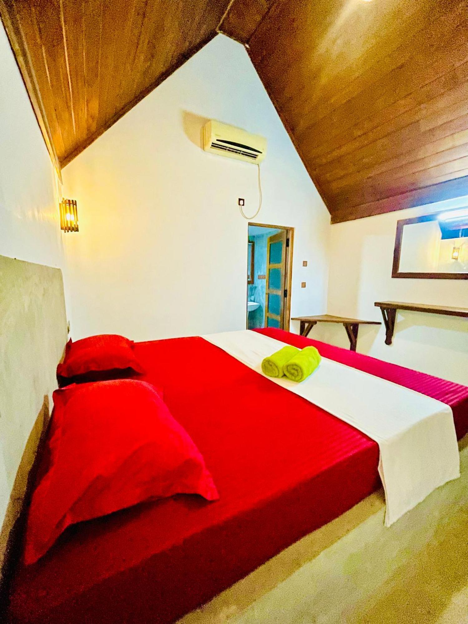 Maika Safari Lodge Udawalawe Bagian luar foto