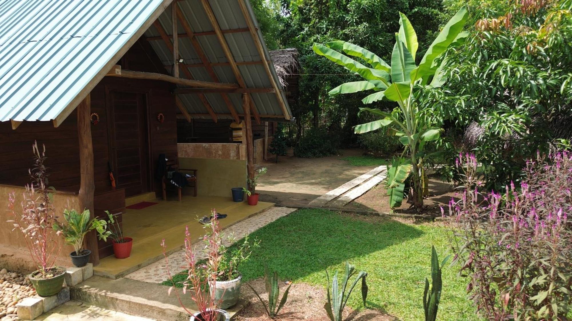 Maika Safari Lodge Udawalawe Bagian luar foto